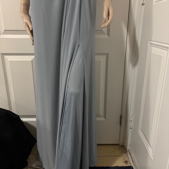 David’s bridal long gown - Picture 3 of 4